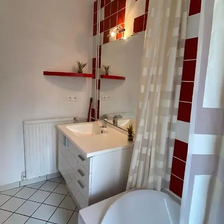 Apartament Dans Une Impasse Calme Proche De La Gare Amiens